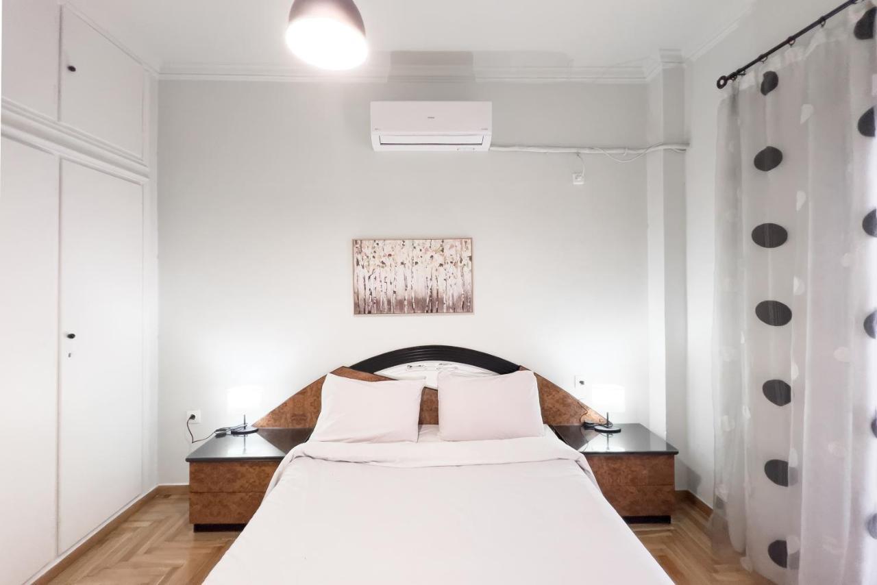 Cozy Cityscape Apartment In เอเธนส์ ภายนอก รูปภาพ