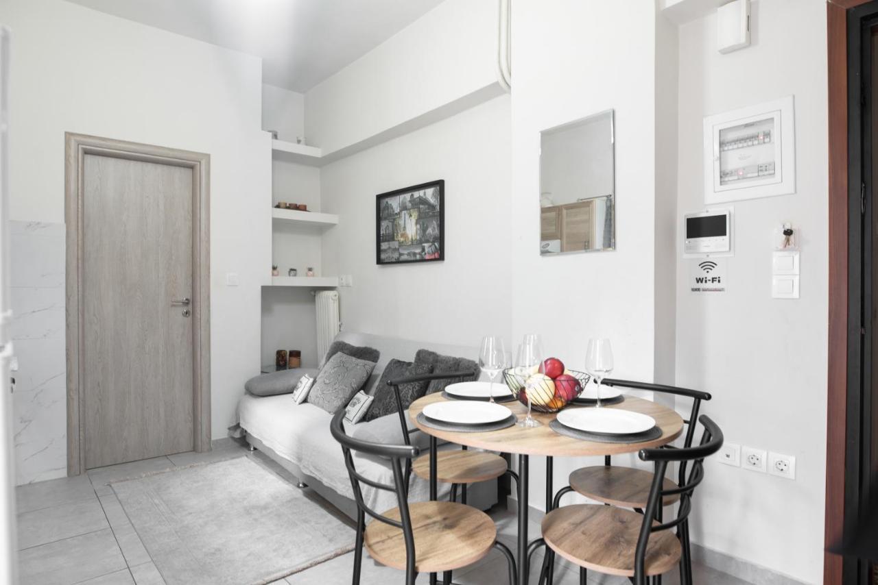 Cozy Cityscape Apartment In เอเธนส์ ภายนอก รูปภาพ