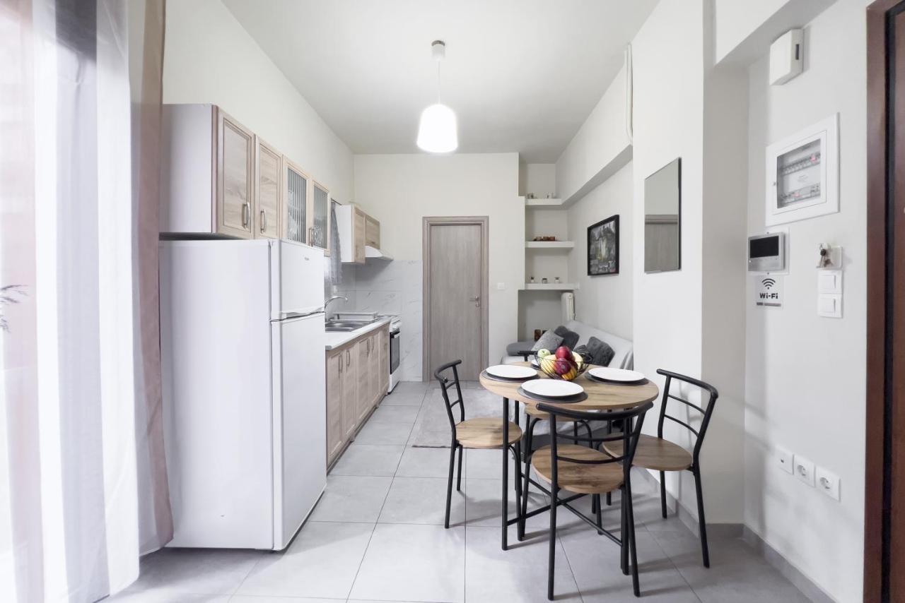 Cozy Cityscape Apartment In เอเธนส์ ภายนอก รูปภาพ