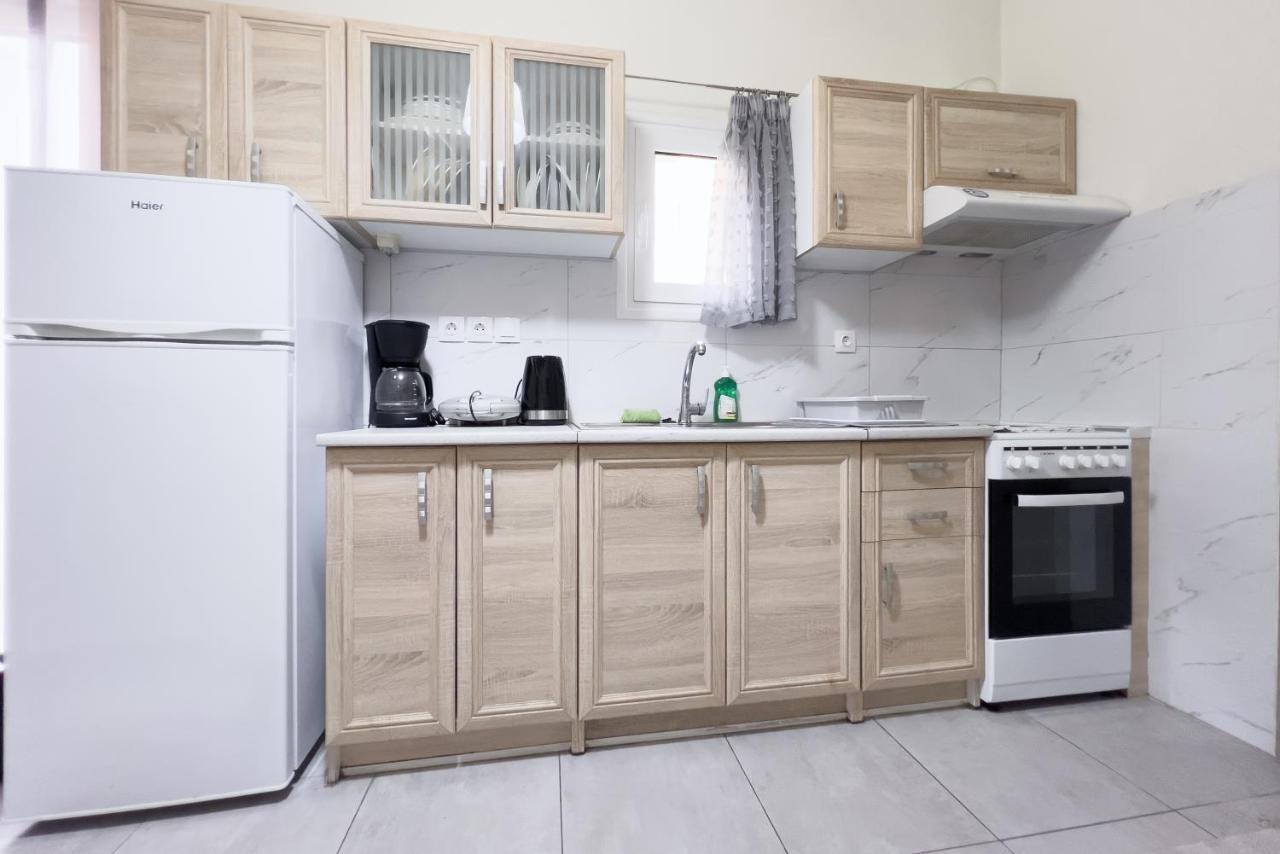 Cozy Cityscape Apartment In เอเธนส์ ภายนอก รูปภาพ