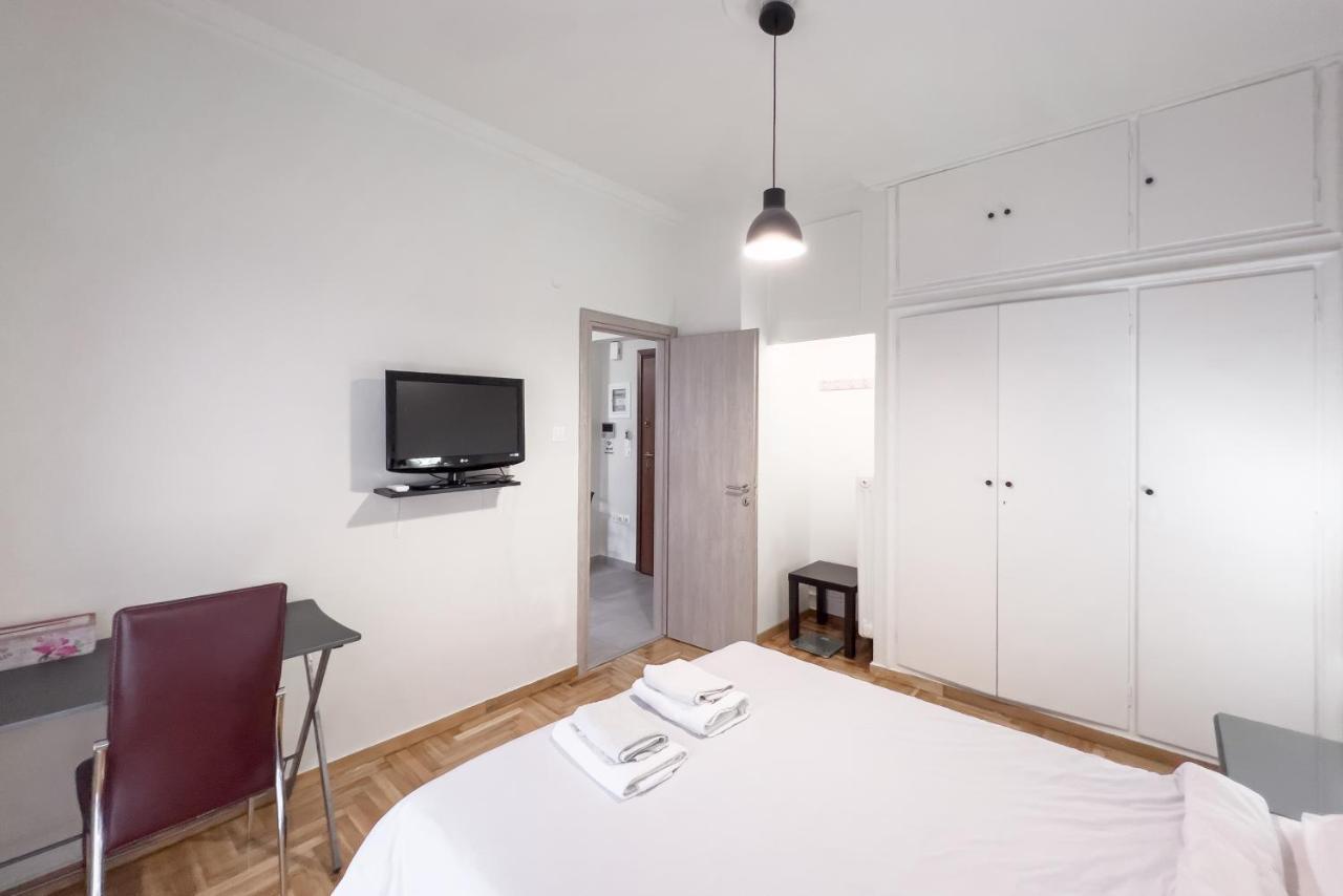 Cozy Cityscape Apartment In เอเธนส์ ภายนอก รูปภาพ