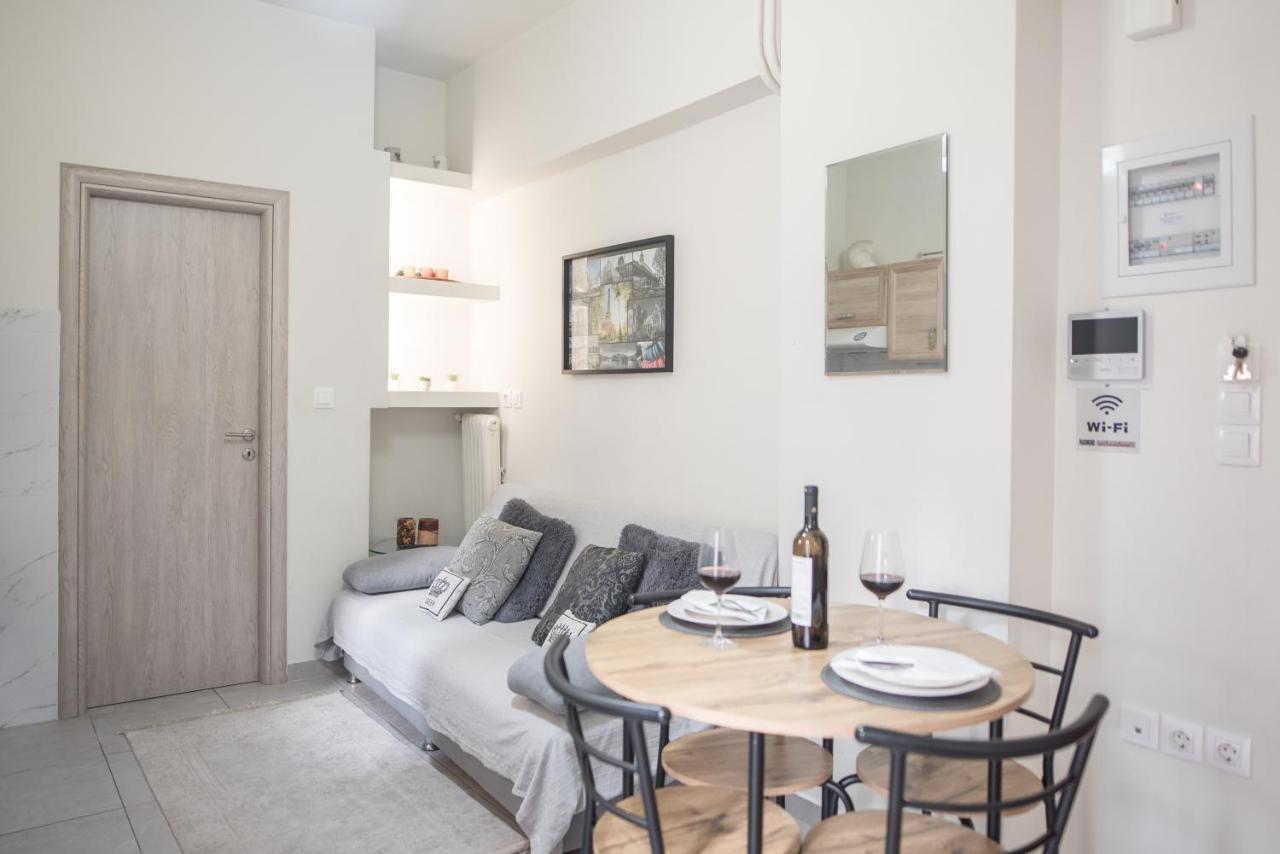 Cozy Cityscape Apartment In เอเธนส์ ภายนอก รูปภาพ